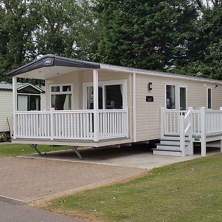 Отель Jasmine Park Snainton Экстерьер фото